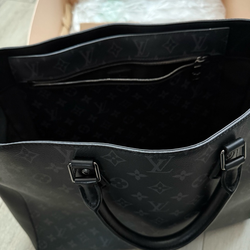 Louis Vuitton Grand Sac Black Tote Bag with detachable pouch - Picture 12 of 16